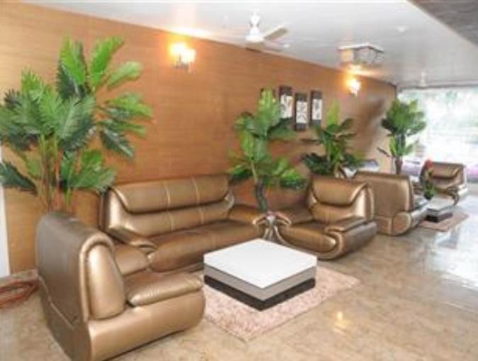 Royal Inn Ankleshwar エクステリア 写真